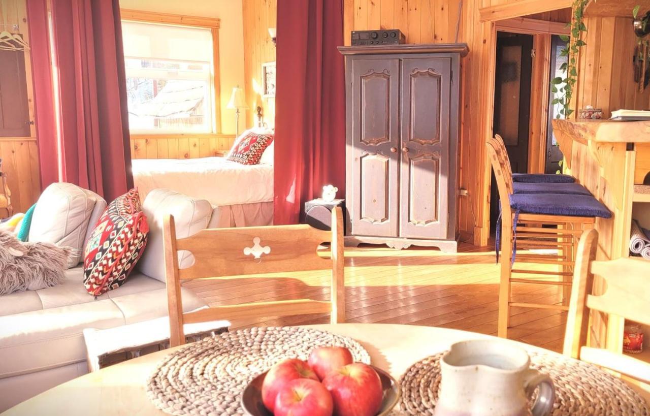La Vieille Ferme, Ecogite Saint-Fulgence Exterior photo
